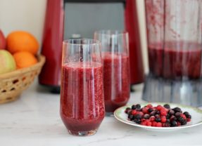 Smoothie de fructe de padure